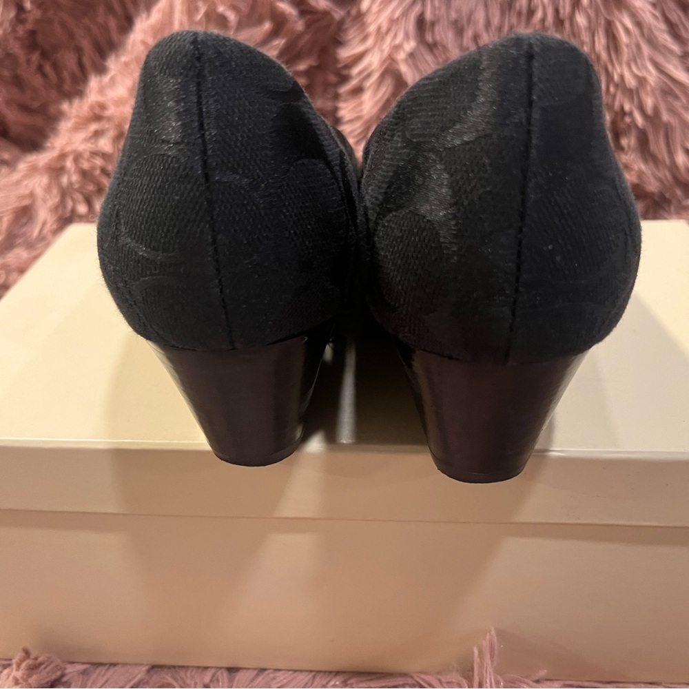 Coach Women’s Wedges - Picture 4 of 6